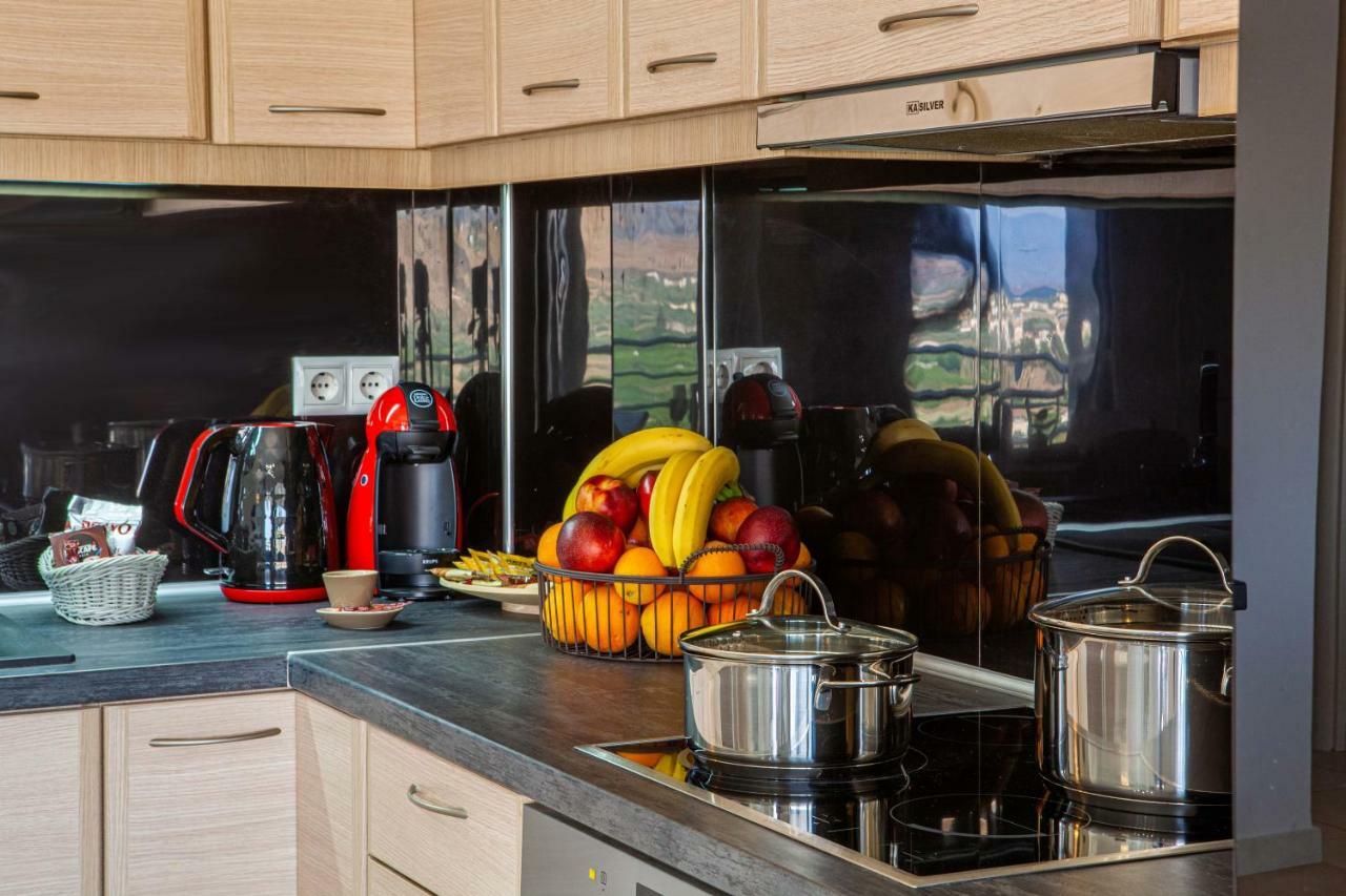 Aeolus Luxury Apartment - I نافبليو المظهر الخارجي الصورة